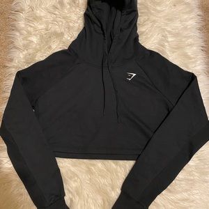 Black gym shark crop hoodie